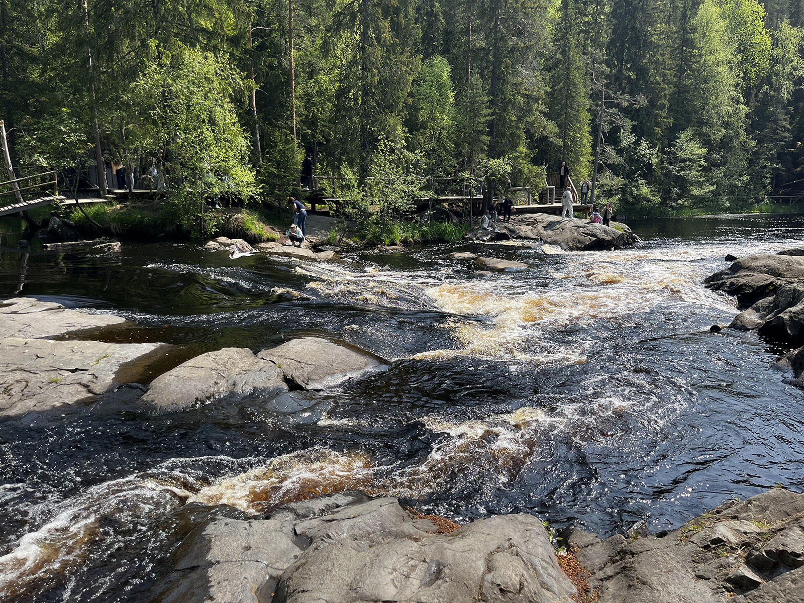 Водопады Рускеала