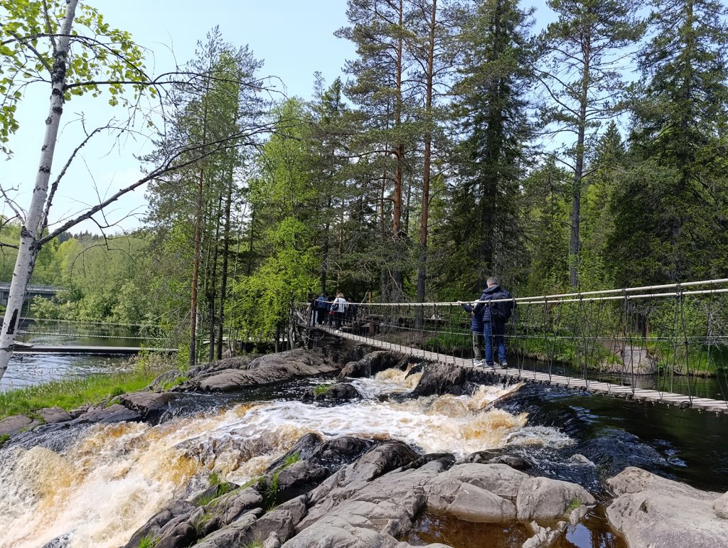 Рускеальские водопады