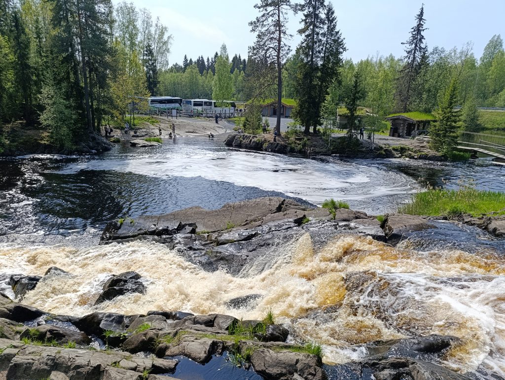 Рускеальские водопады