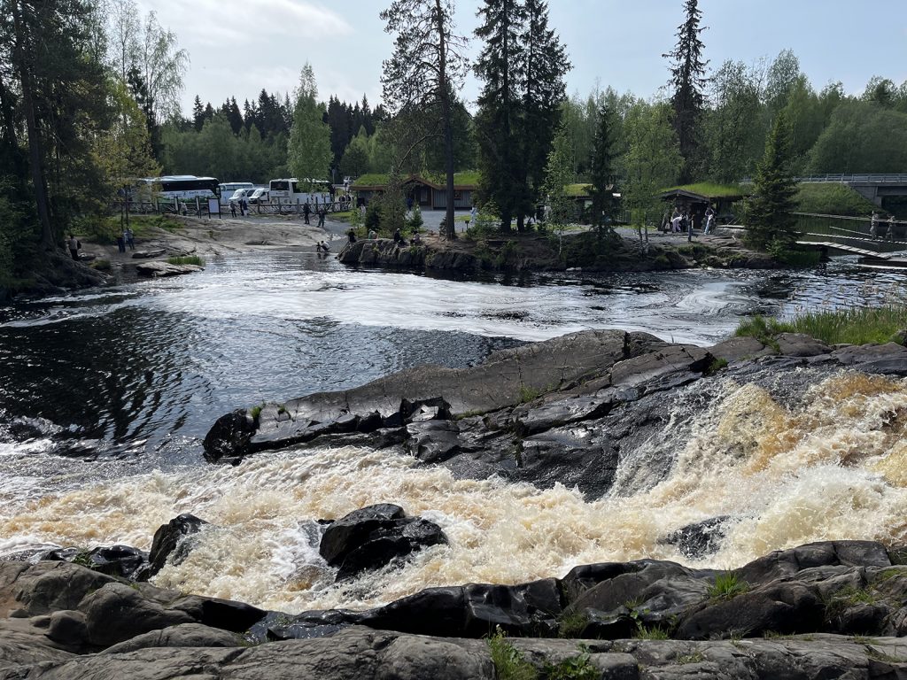 Рускеальские водопады