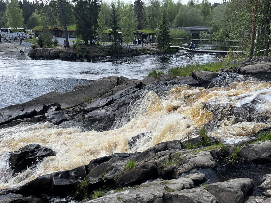Рускеальские водопады