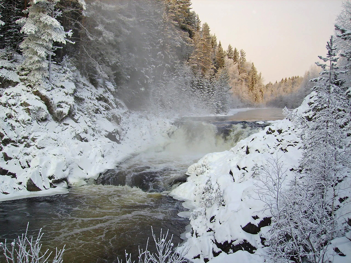 Водопад Кивач зимой