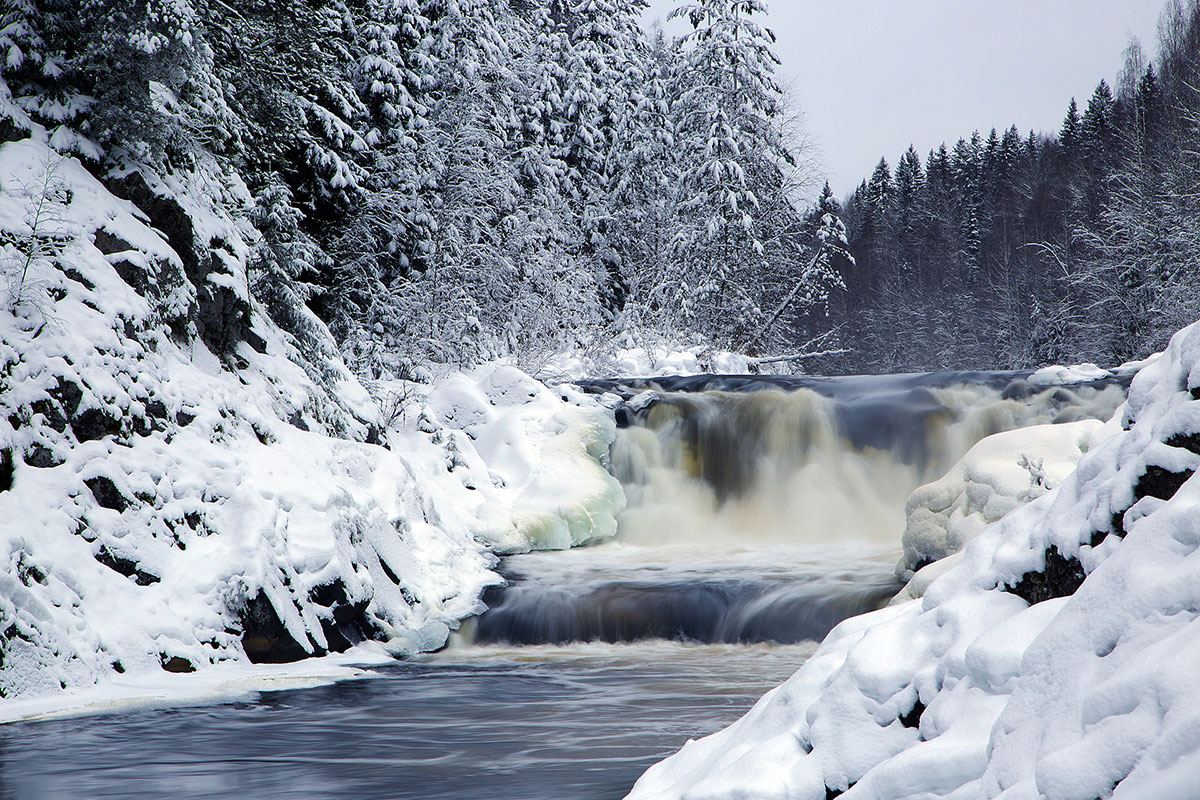 Водопад Кивач зимой