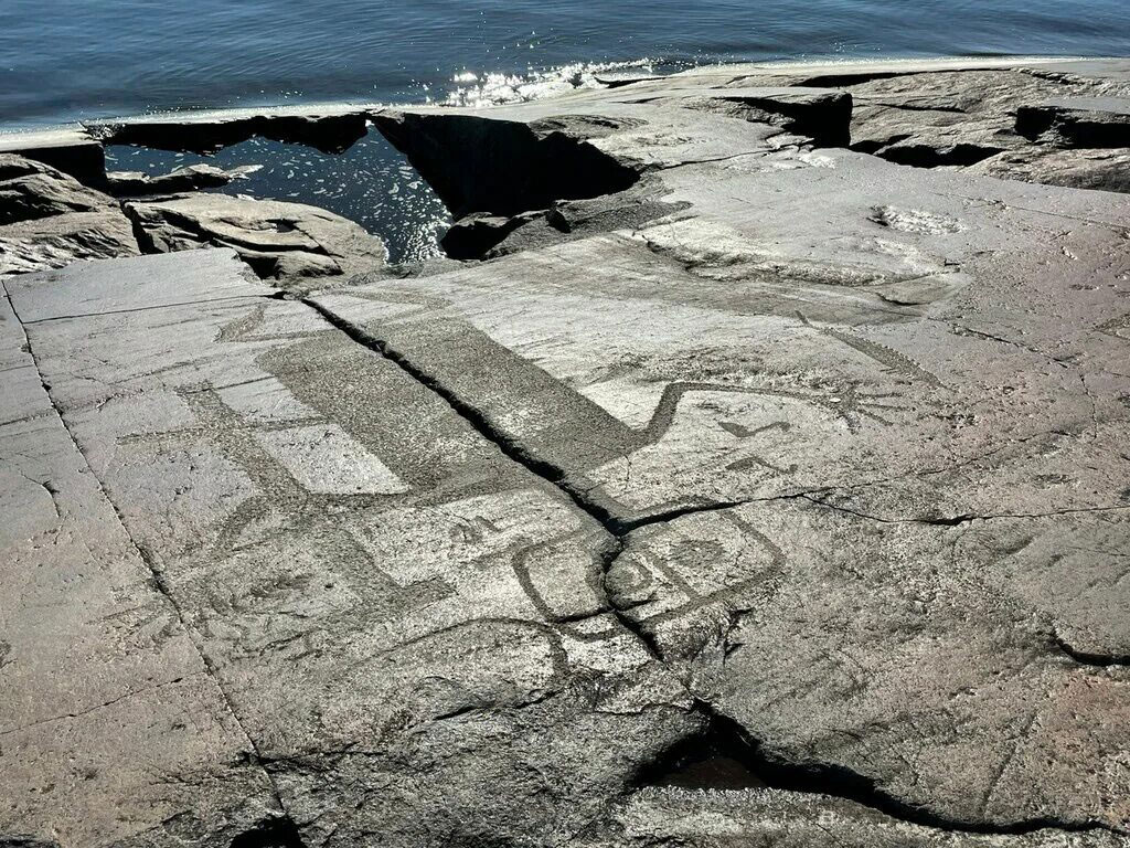 Онежские петроглифы